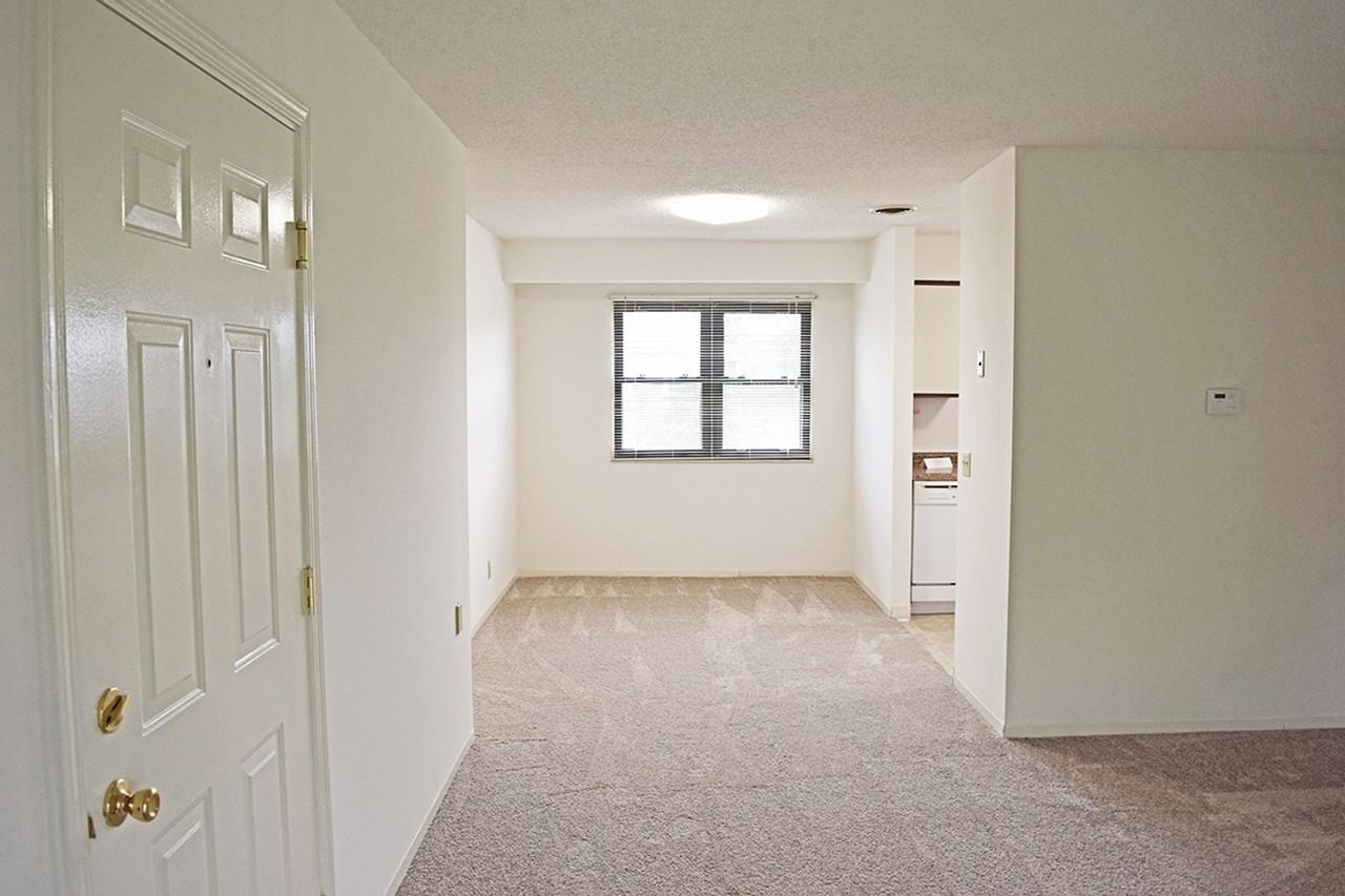 9 Hartwell Ct by Royse + Brinkmeyer - Photo 3 of 27