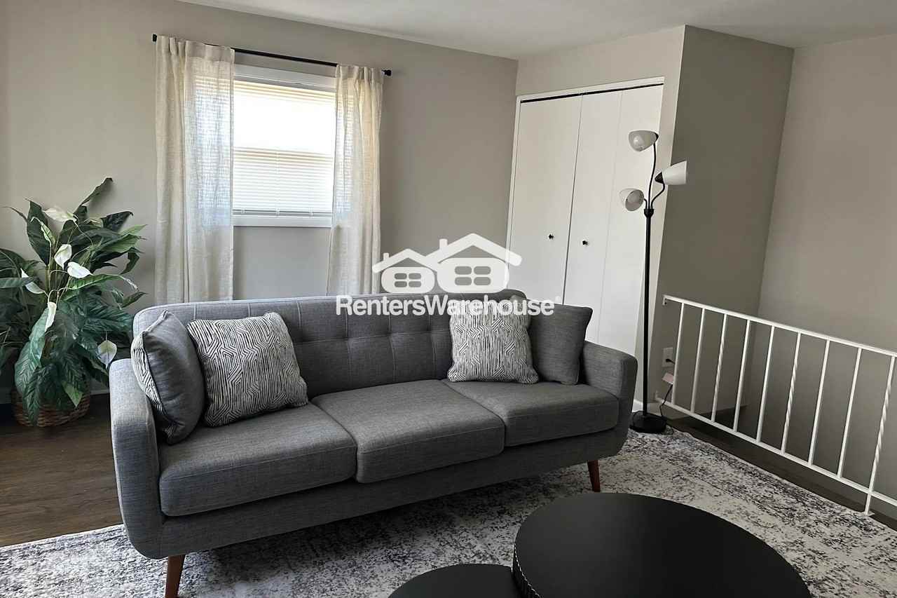 1023 Cedarcroft Rd - Photo 3 of 13