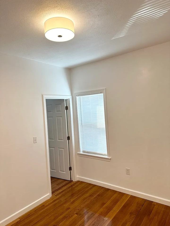 14 Victory Rd #2 - Photo 5 of 18