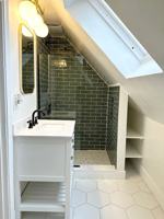 featured image of 14 Victory Rd #2