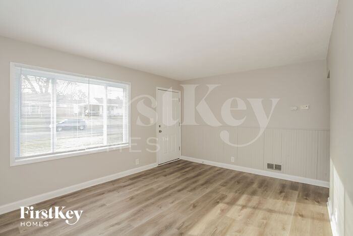 954 Armistead Dr - Photo 3 of 16