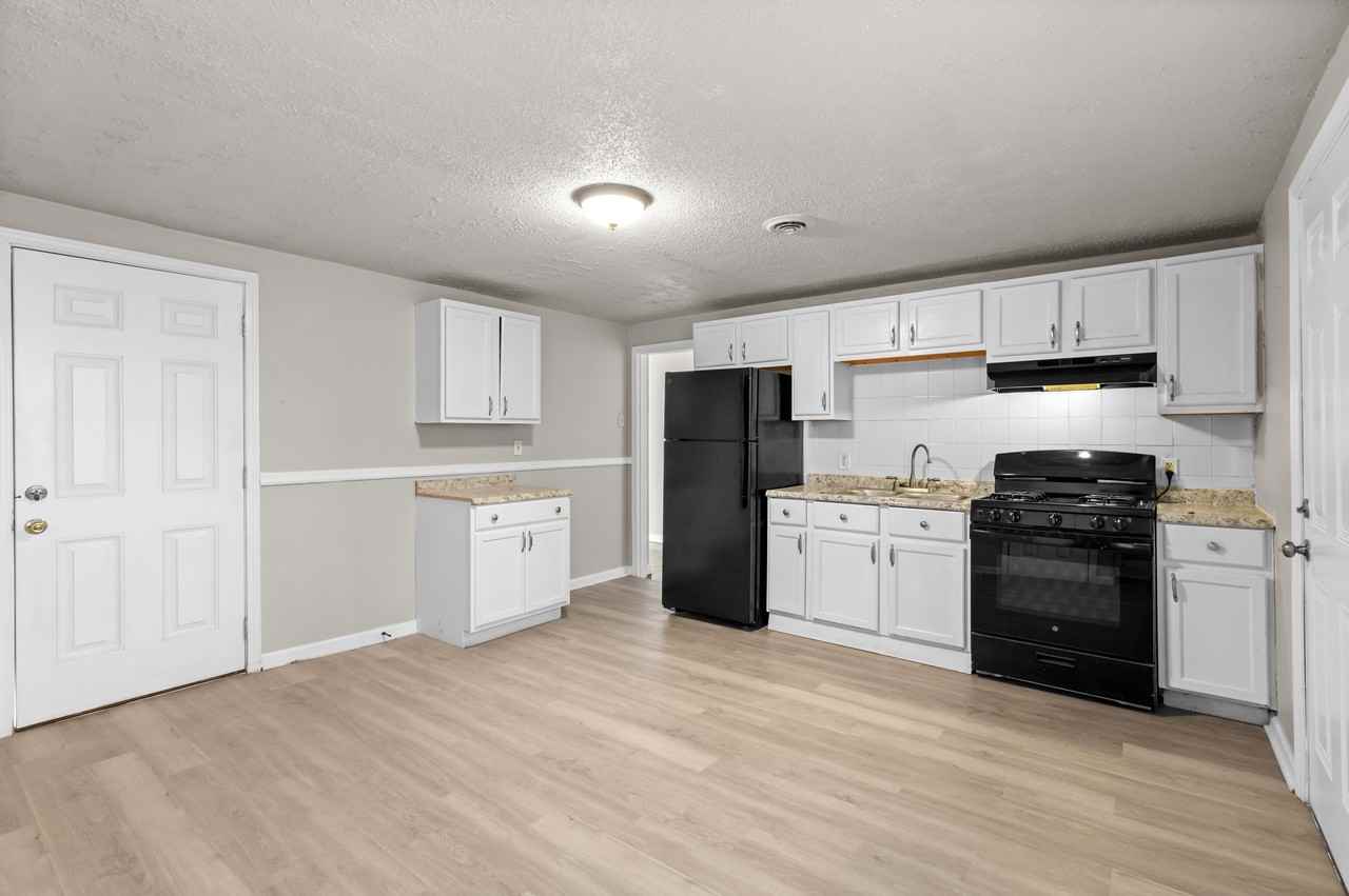 118 N Dade Ave - Photo 7 of 16