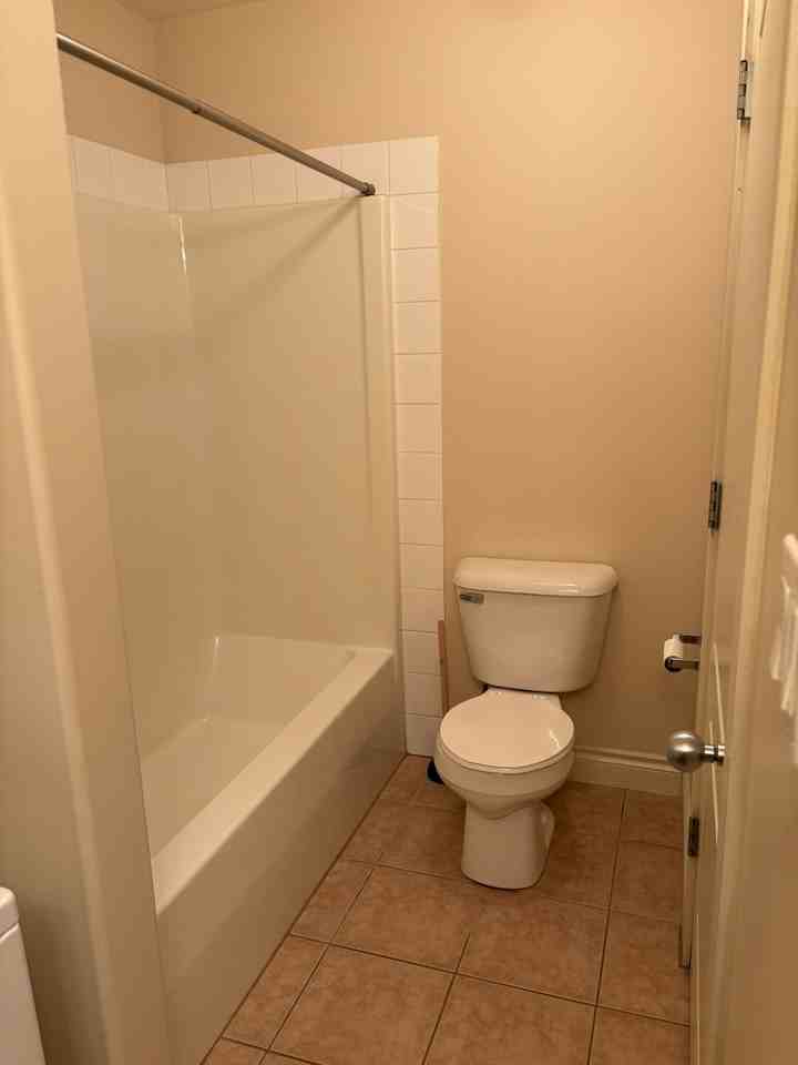 4910 50 St - Photo 5 of 11