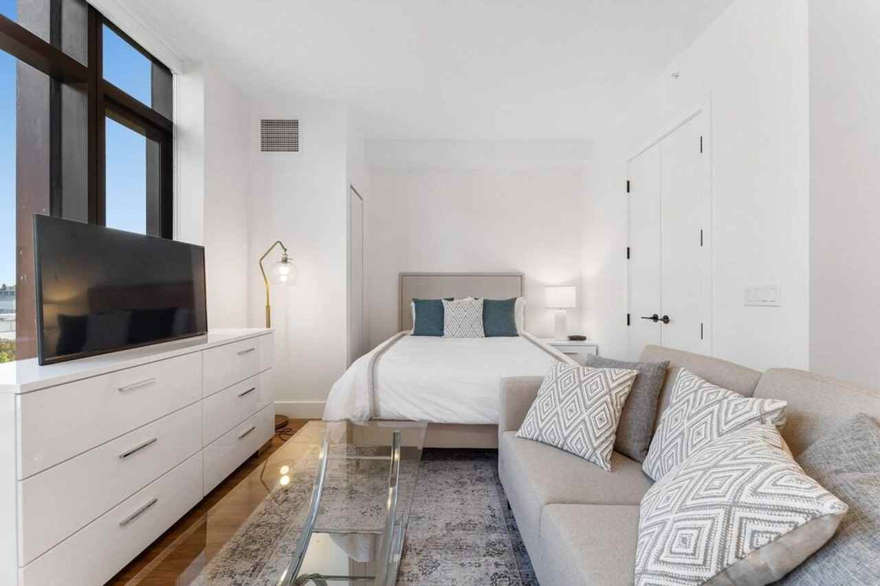 219 Bay 31st St #1056674P - Photo 4 of 29