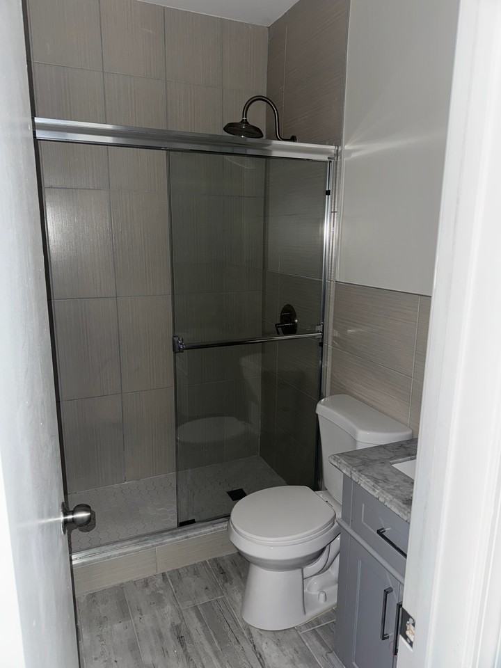 386 Walnut Street #2F - Photo 6 of 7