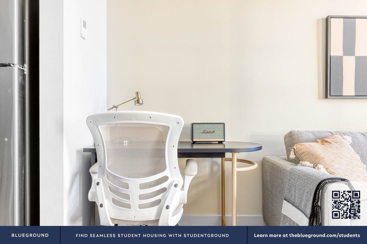 330 S Wells St #693 - Photo 7 of 37