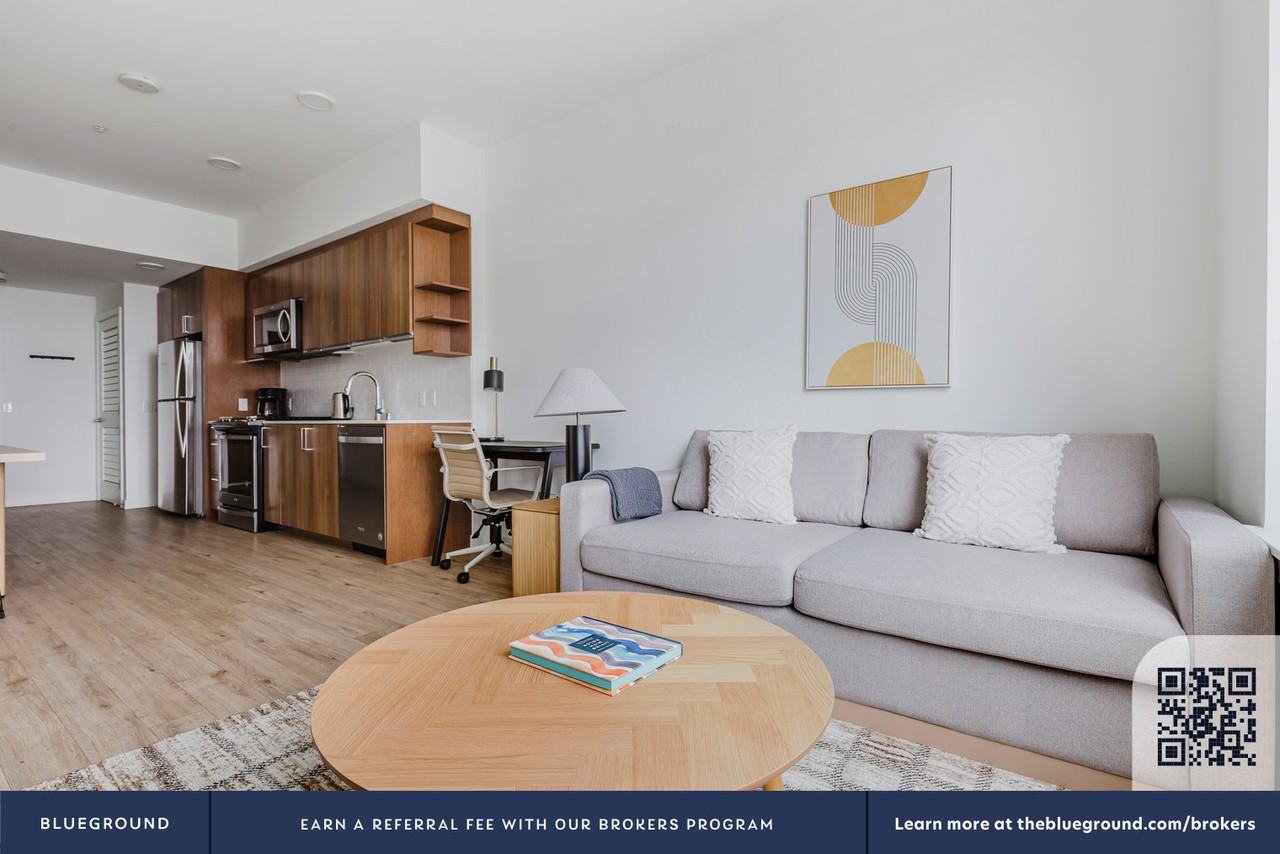 1146 Harrison Street - Photo 4 of 31