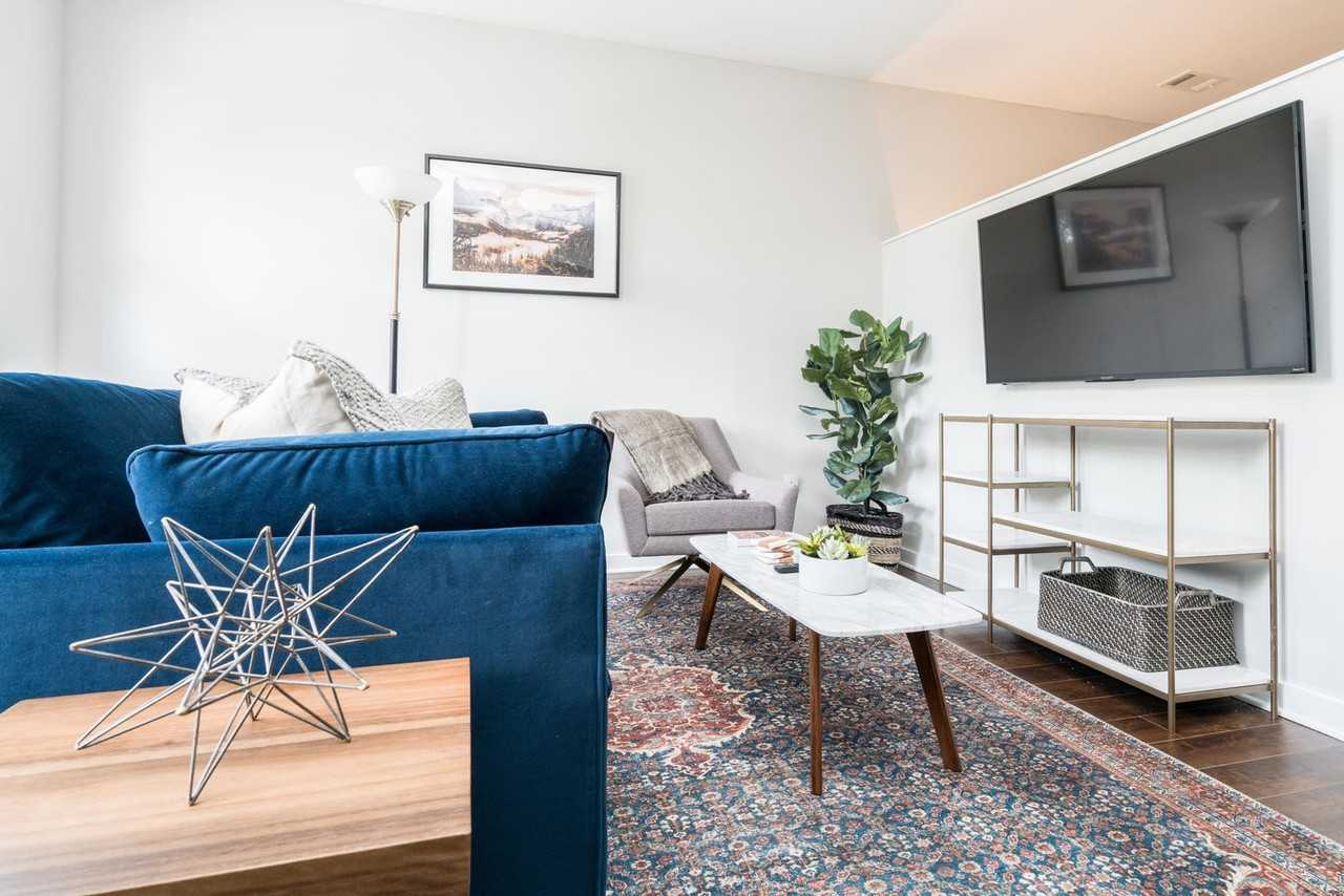 1016 18th Avenue South - Photo 5 of 37