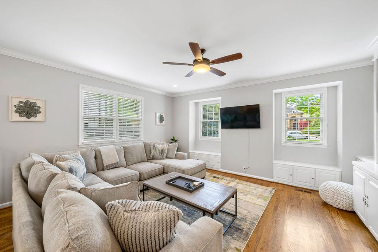 550 High Point Lane Northeast #1019254P - Photo 2 of 33