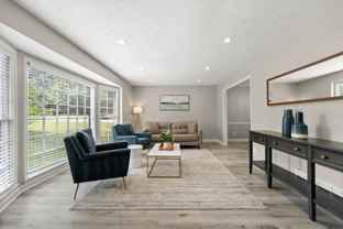 673 Fairfield Dr - Photo 1 of 1