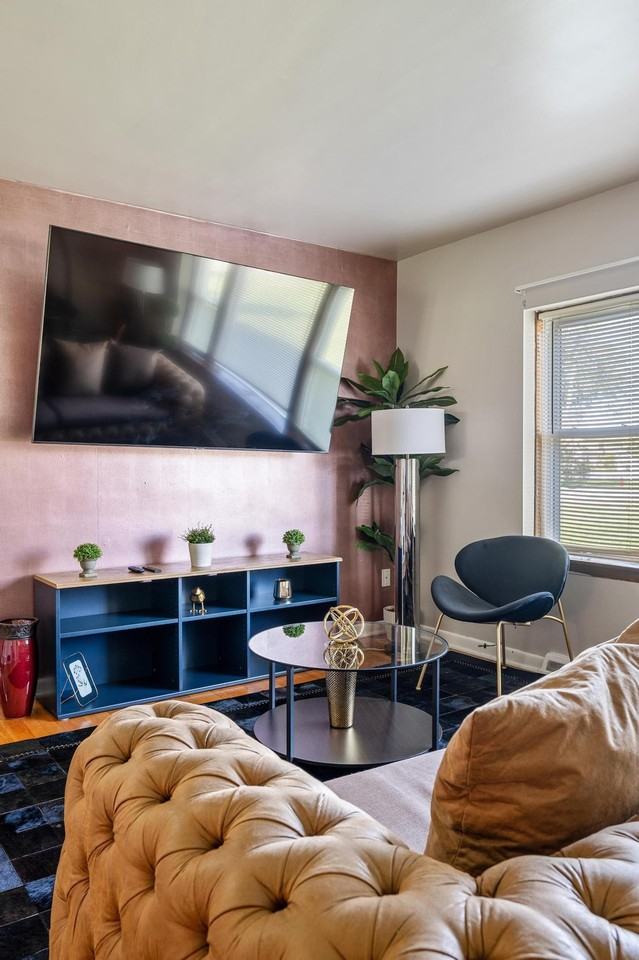 30 W Burlington Ave #1026700P - Photo 3 of 19