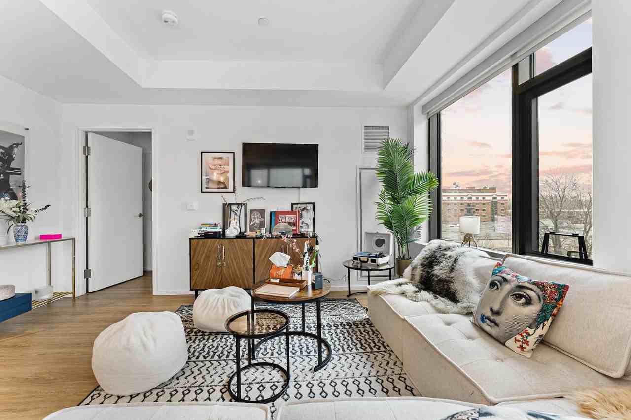 300 Harrison Avenue - Photo 7 of 50