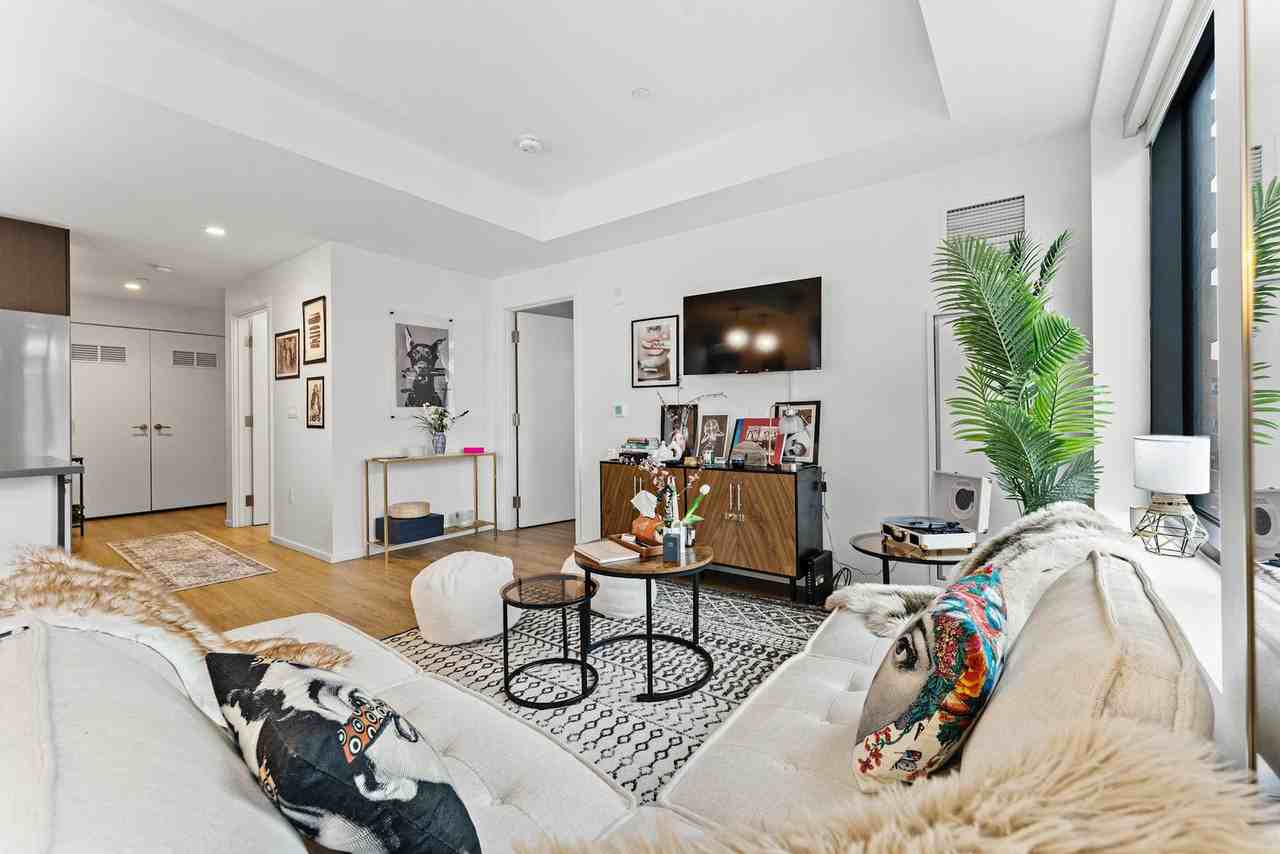 300 Harrison Avenue - Photo 6 of 50