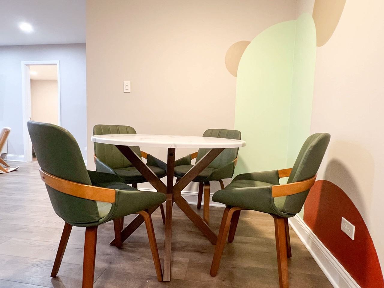 3161 N Cambridge Ave #1042058P - Photo 2 of 10