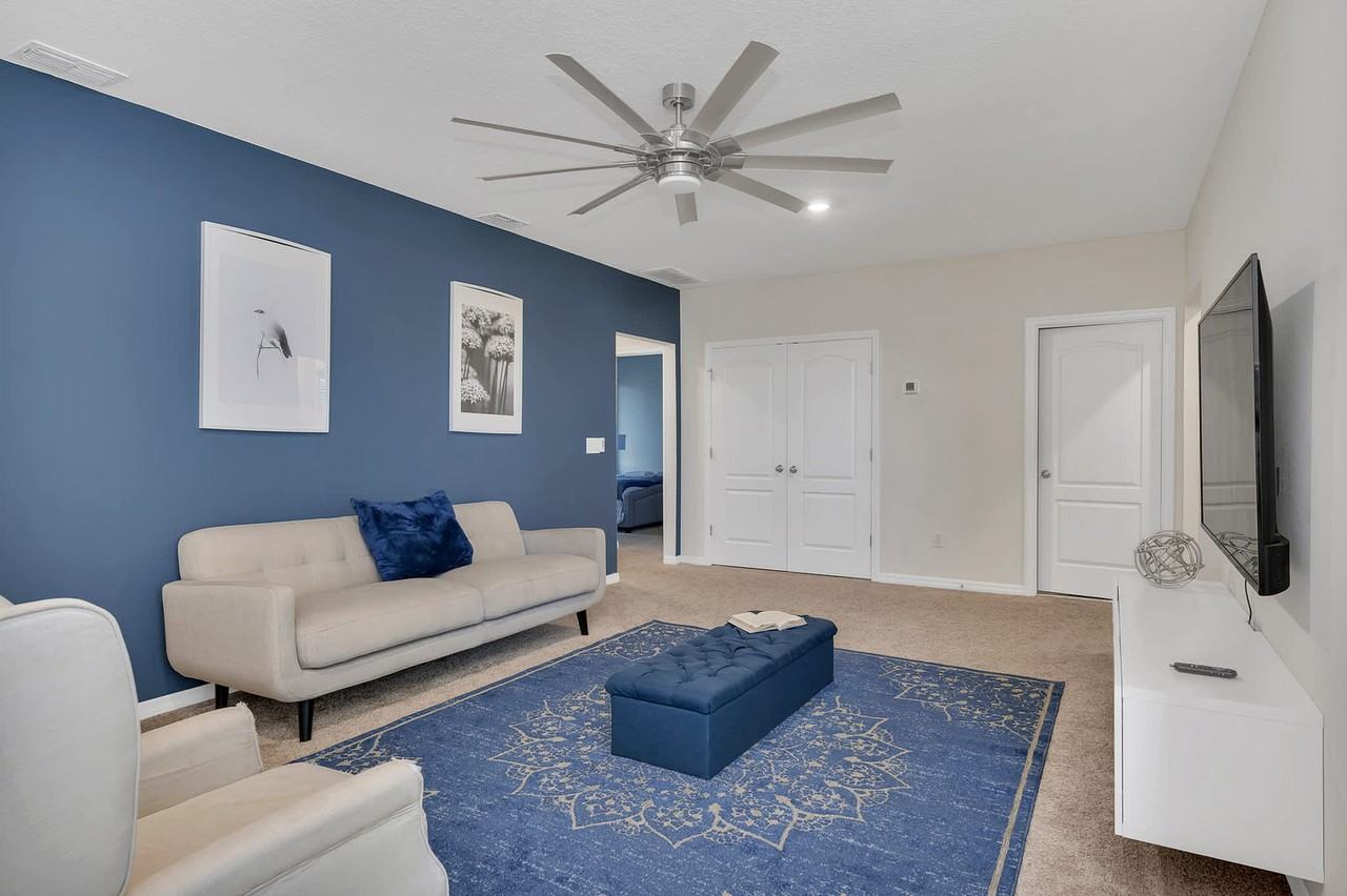 7511 Oakmoss Loop #1044691P - Photo 3 of 50