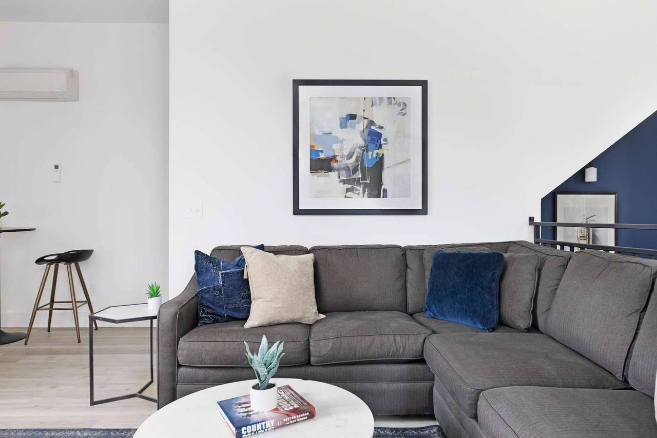 925 Ramsey St #1045334P - Photo 4 of 44