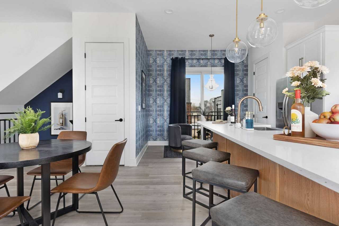 925 Ramsey St #1045334P - Photo 5 of 44