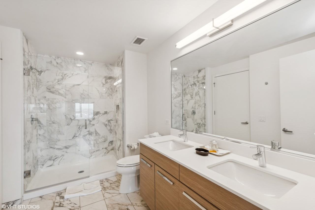 727 W Madison St #1047175P - Photo 6 of 9