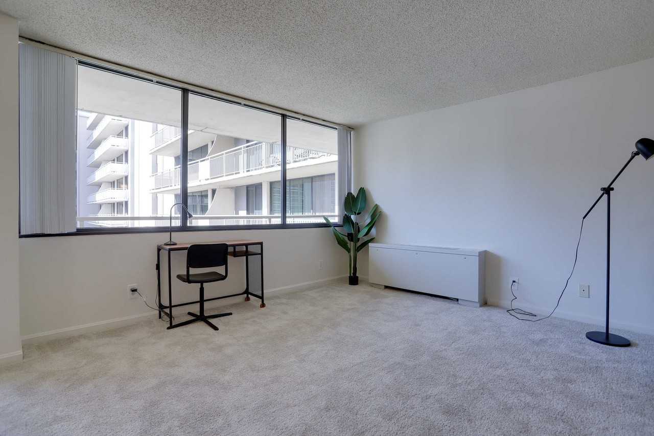 320 23rd Street South - Photo 7 of 109