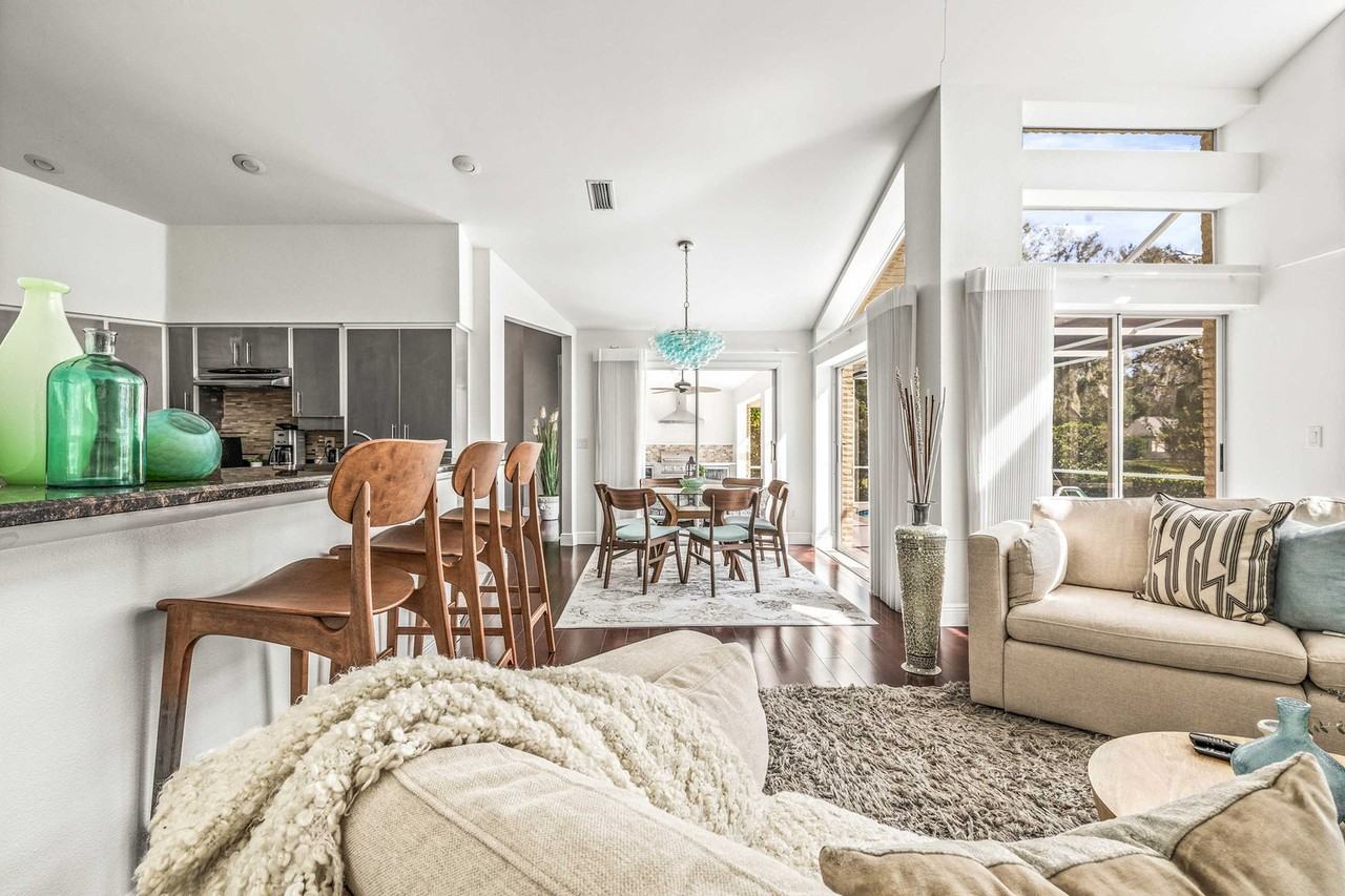 10108 Lake Julia Cir #1053156P - Photo 4 of 50