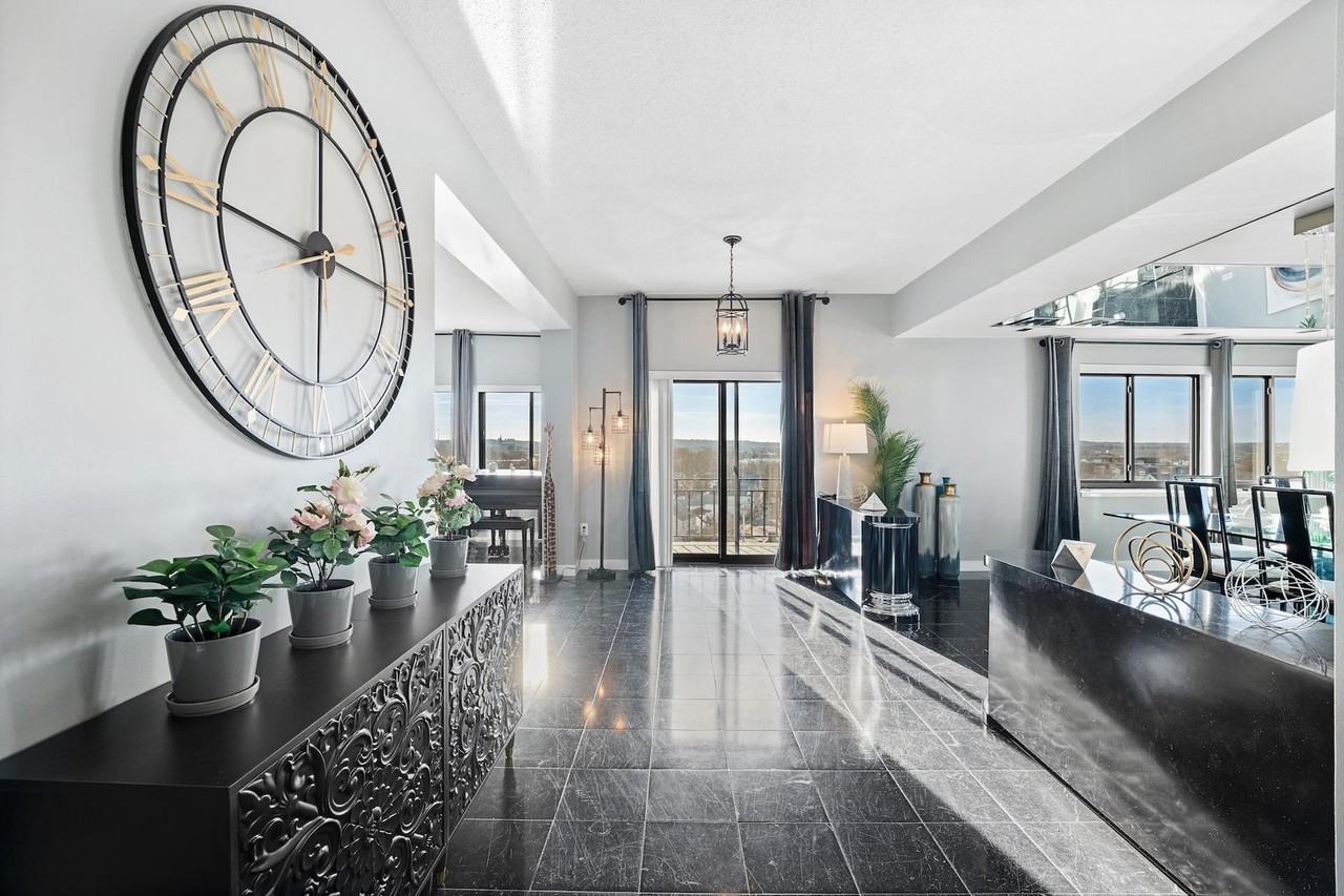 275 Main St #1240408P - Photo 6 of 50