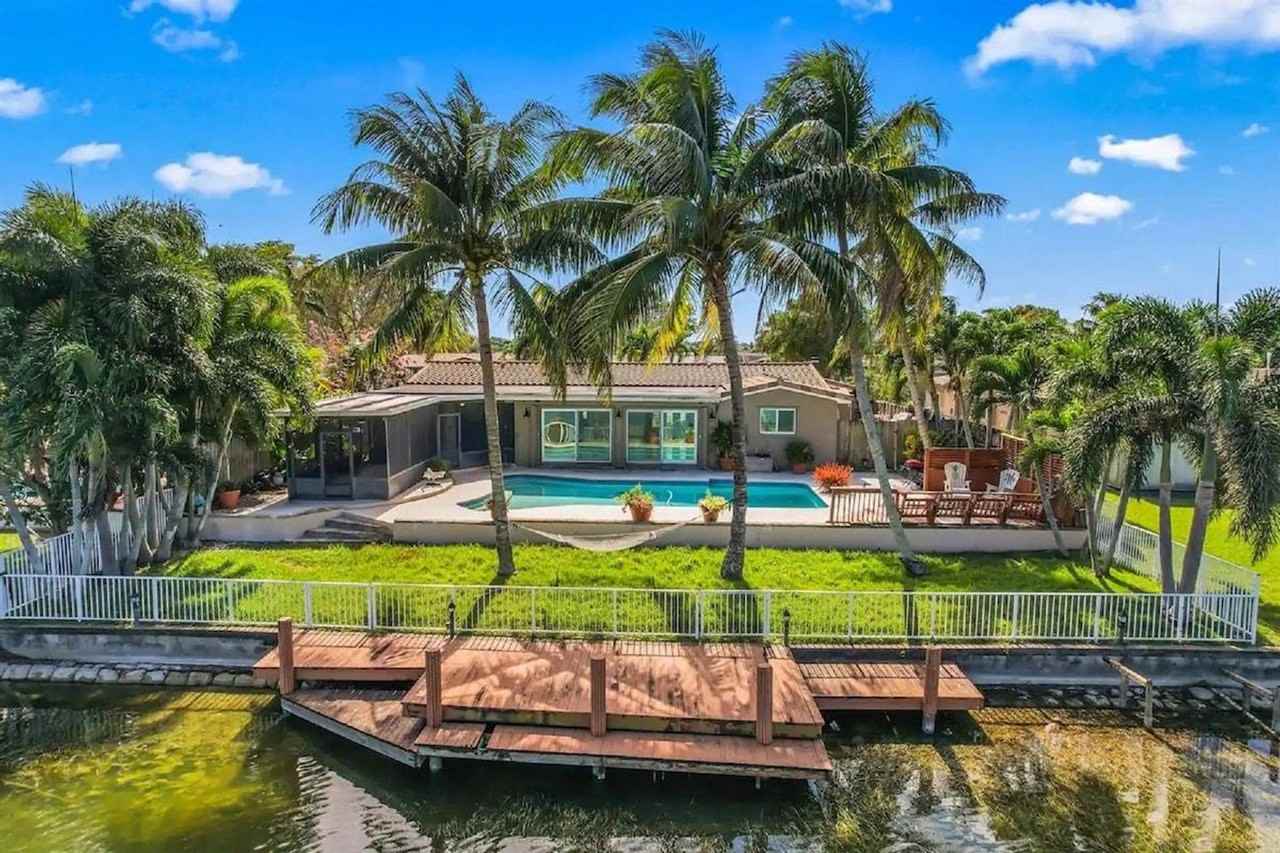 8721 Nw 19th St #1059167P - Photo 3 of 23