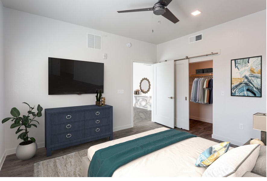 Granada Lakes Apartments - Photo 6 of 42