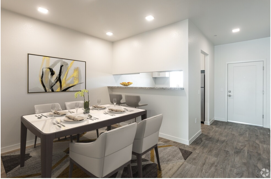 Granada Lakes Apartments - Photo 5 of 42