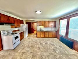 featured image of 122 Second St Apt 1 #Apt 1