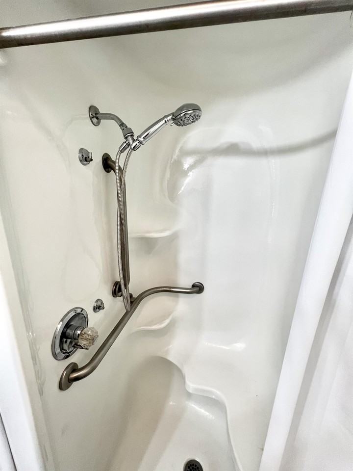 22 Godfrey St - Photo 6 of 10