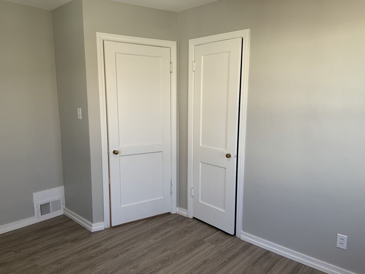 343 E Lakewood Blvd - Photo 7 of 37