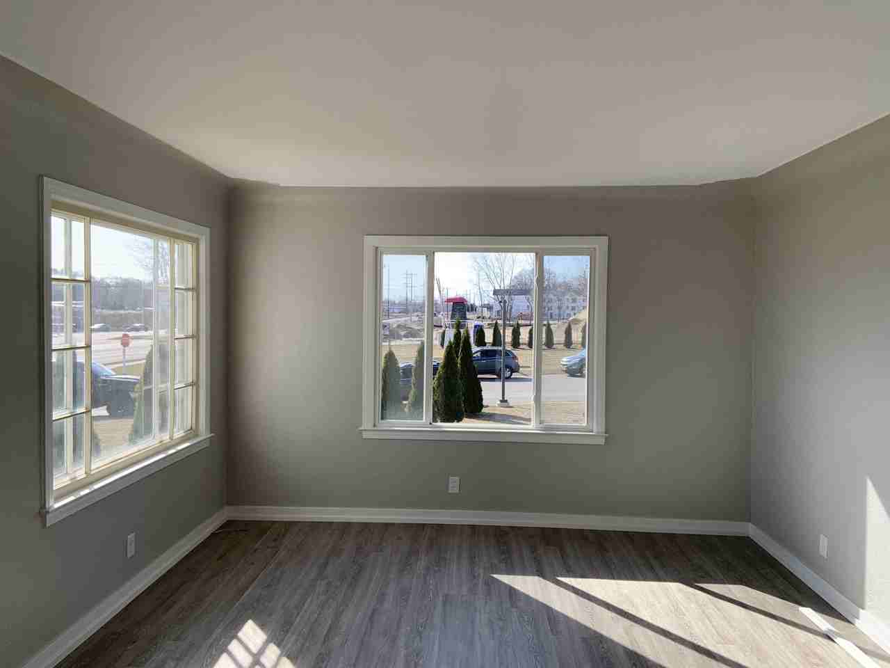 343 E Lakewood Blvd - Photo 3 of 37