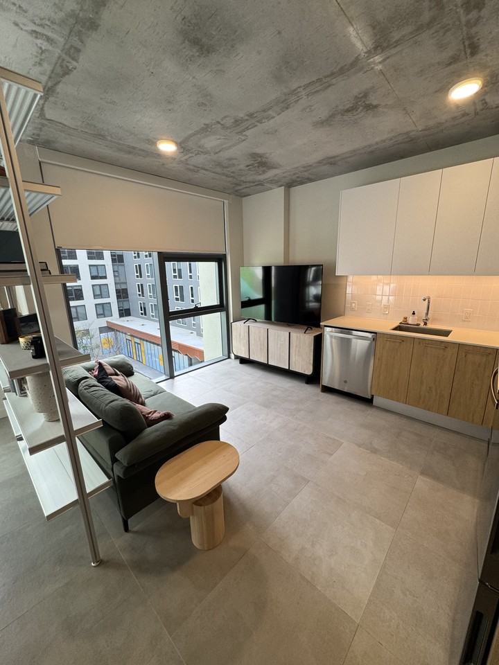 169 Northwest 28th Street #S15 - Photo 5 of 42