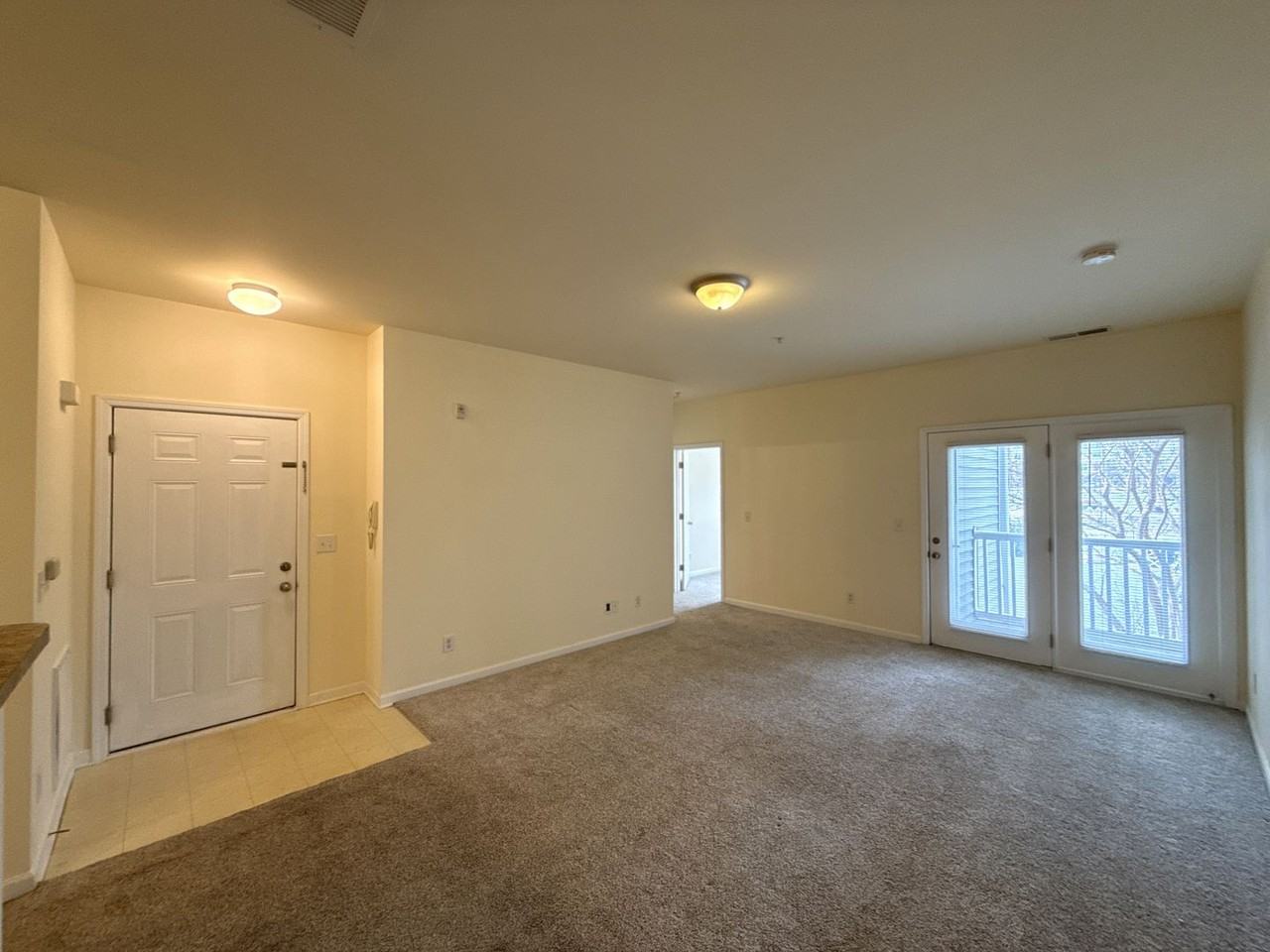 1224 Duncan Gardens Dr - Photo 3 of 17