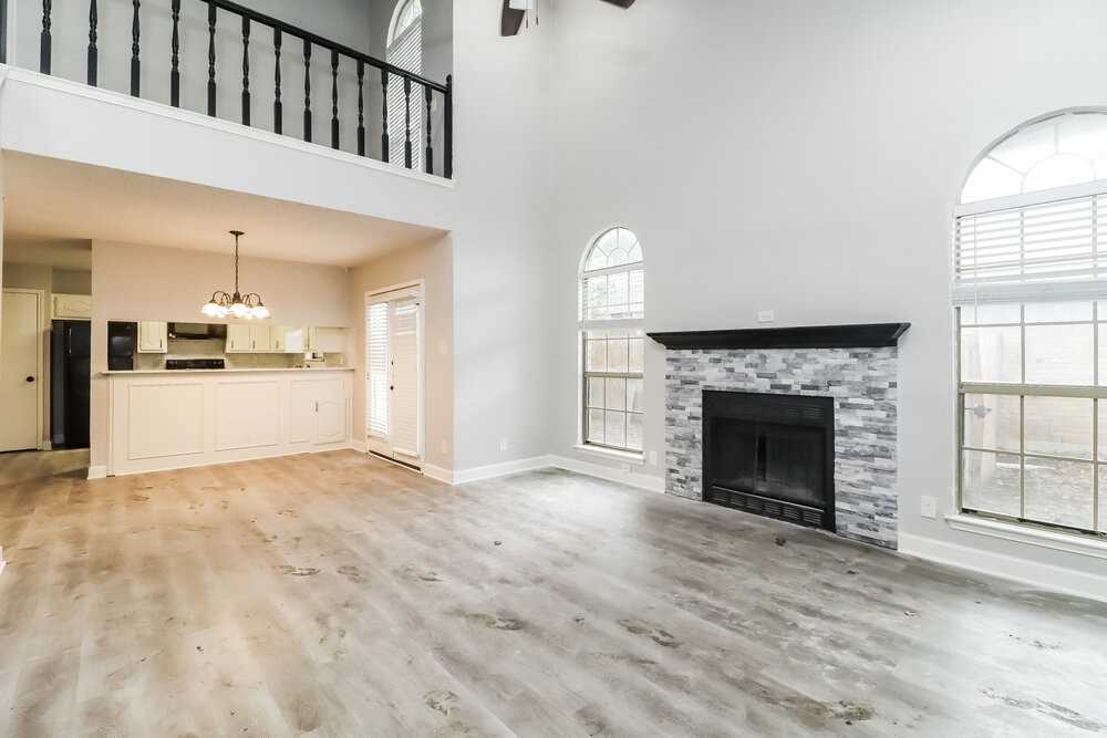 815 Cornfield Dr - Photo 5 of 17