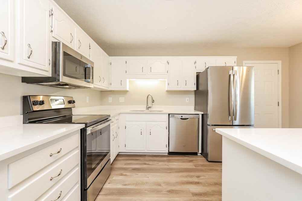 1984 Old Castle Dr - Photo 7 of 16