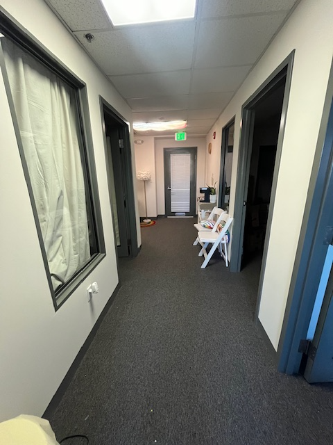 100 Cummings Ctr #307L - Photo 3 of 5