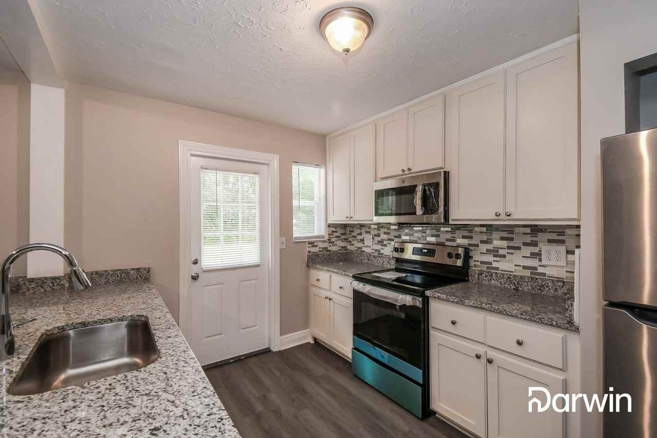 1840 Ector Rd - Photo 3 of 15