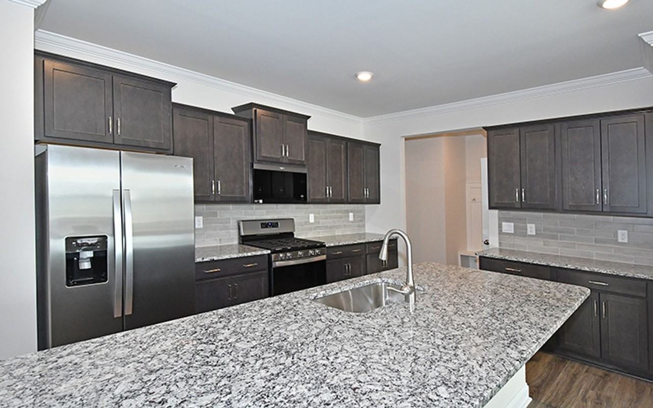 7877 Iron Rd - Photo 2 of 35