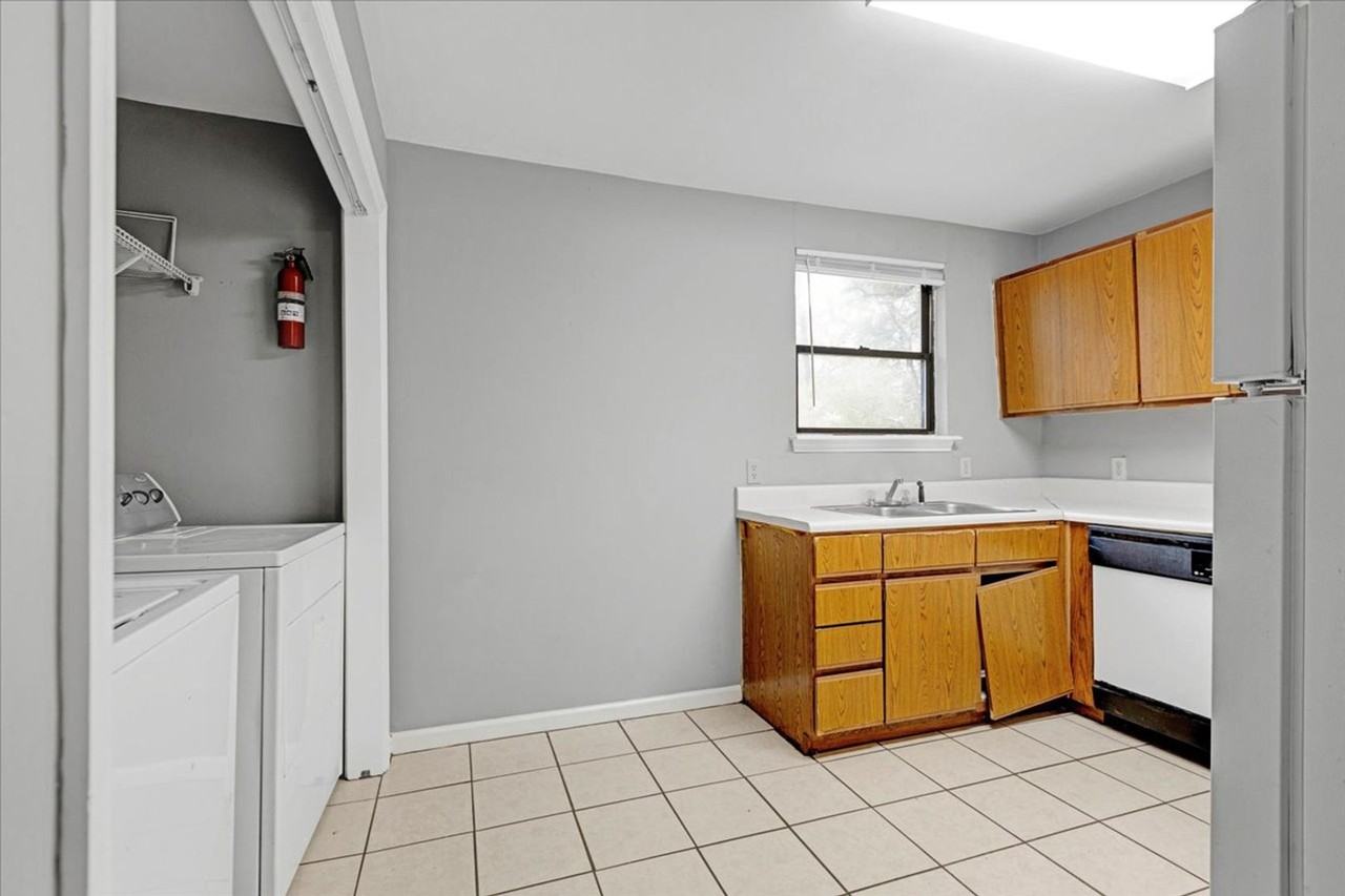 1666 1666 Pepper Drive - Photo 6 of 22