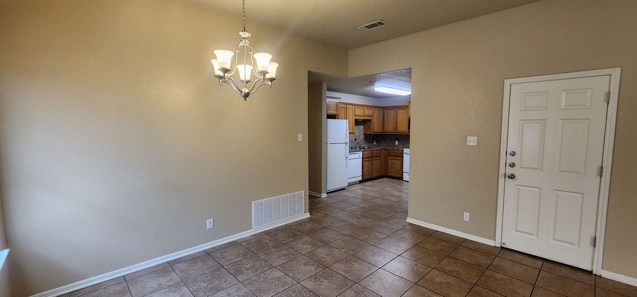 5706 Aquarius Dr - Photo 5 of 41