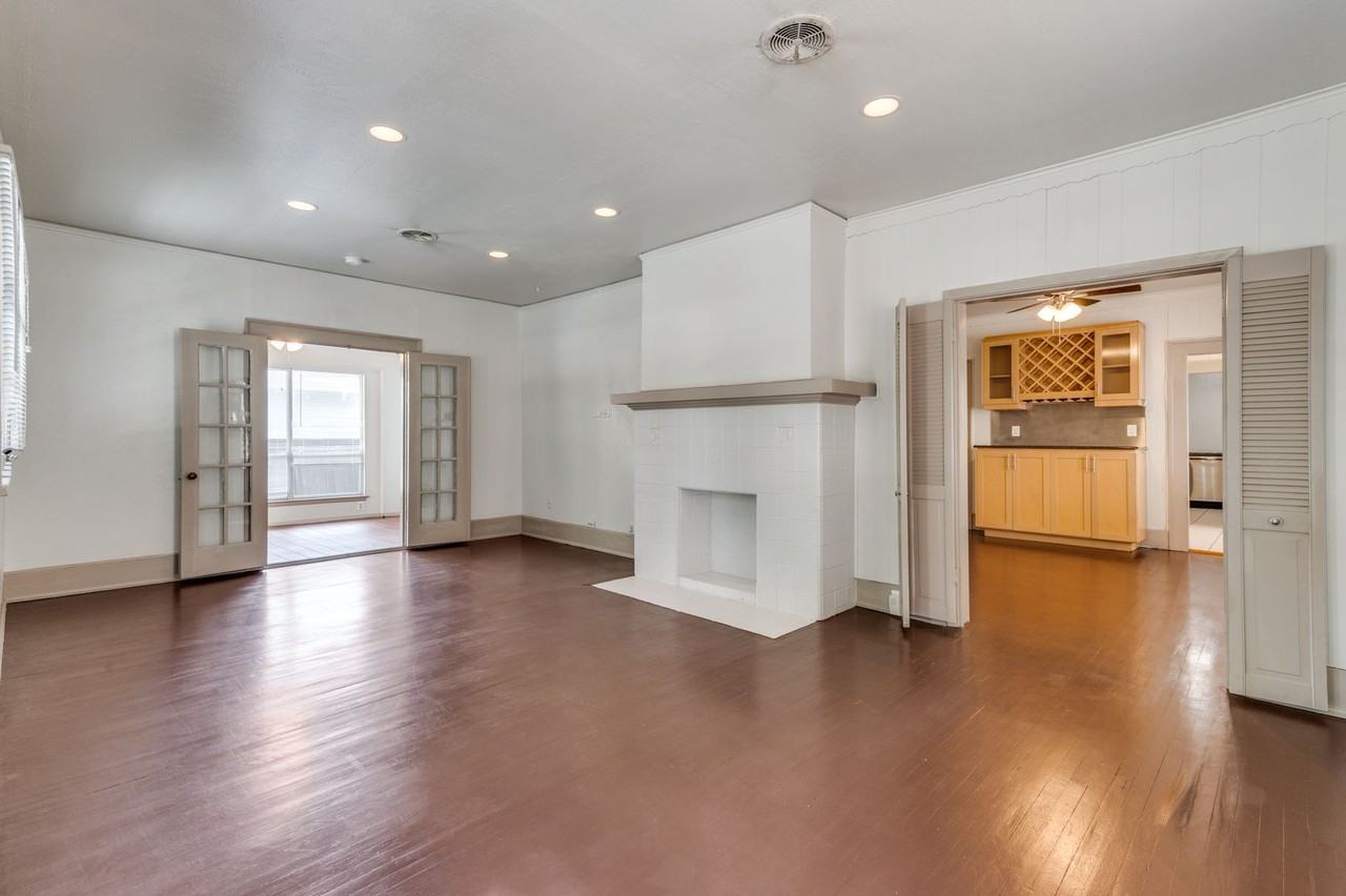 4312 Avondale Ave - Photo 3 of 23