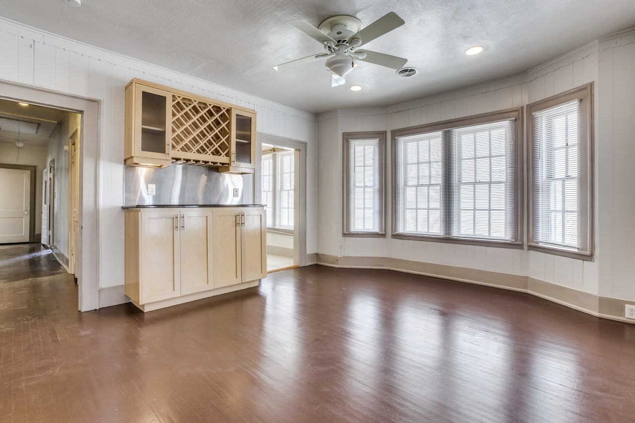 4312 Avondale Ave - Photo 5 of 23