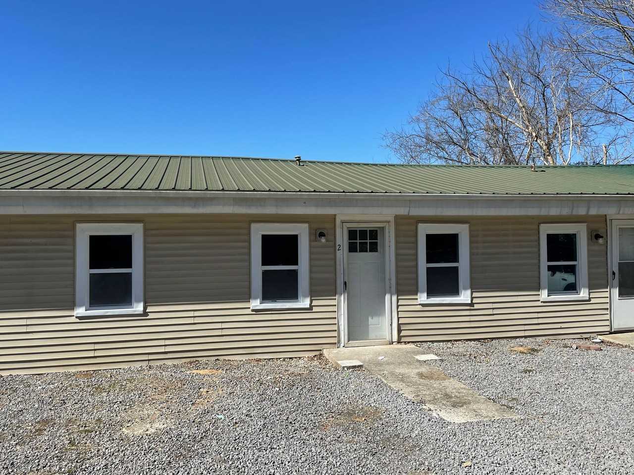 2 Bed/1 Bath Apartment (Ground Floor) - Photo 2 of 2