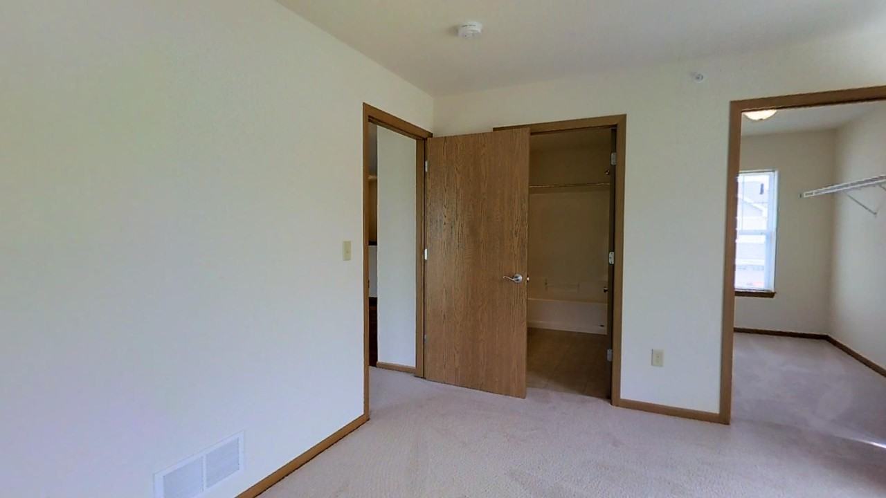 645 Cedar Bluffs Way - Photo 6 of 15