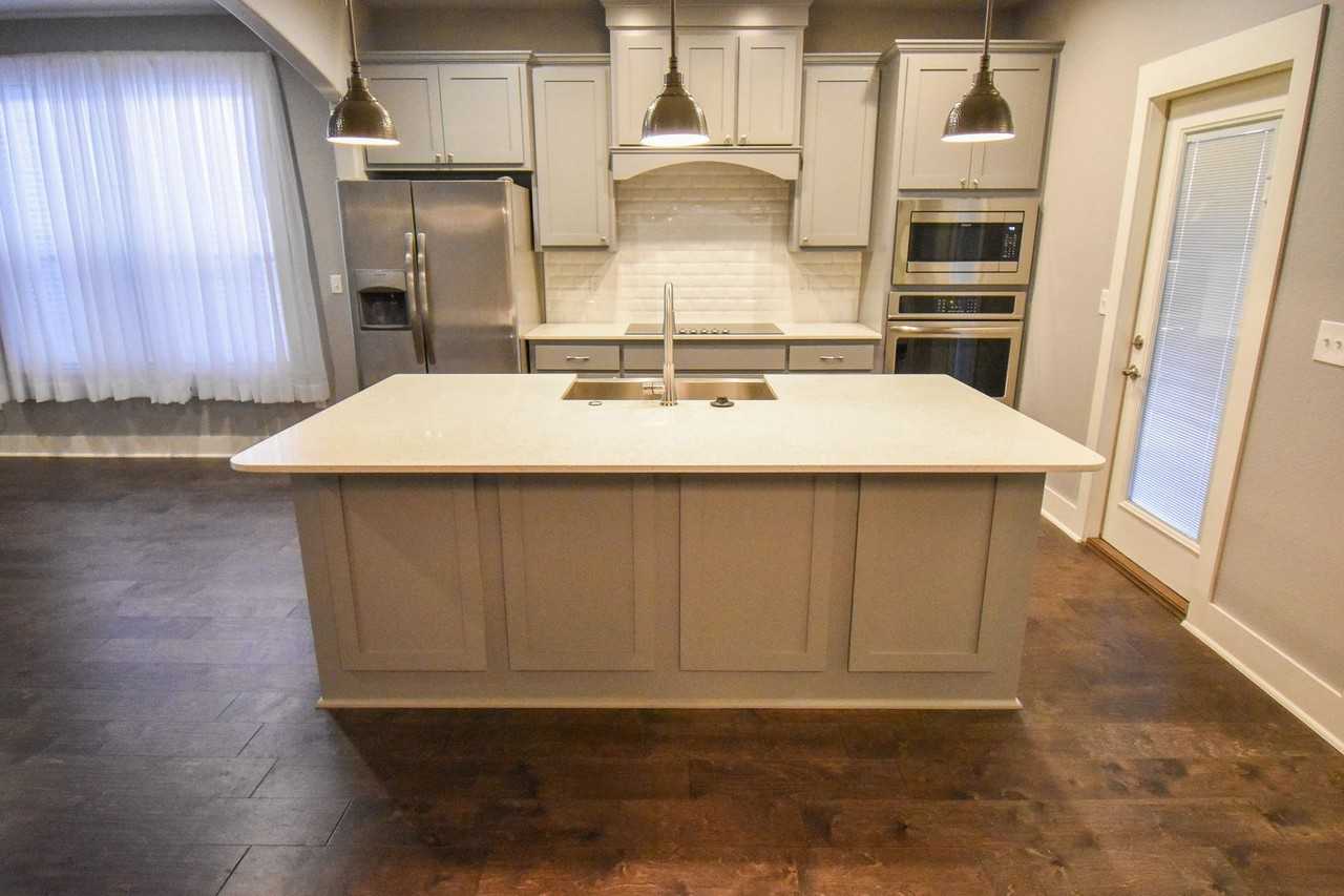 536 N Salem Rd - Photo 2 of 33