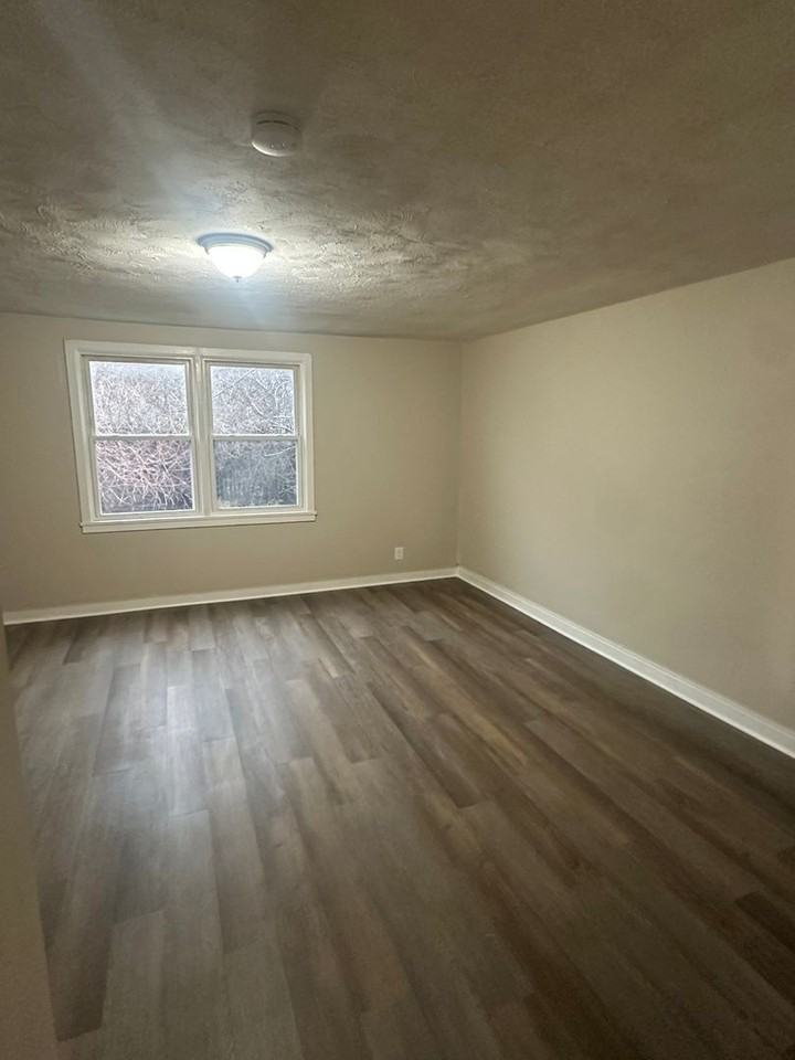 40 Lardner Ct #46 - Photo 3 of 10