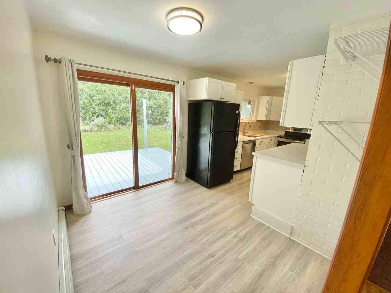 28 Alder Ln - Photo 3 of 34