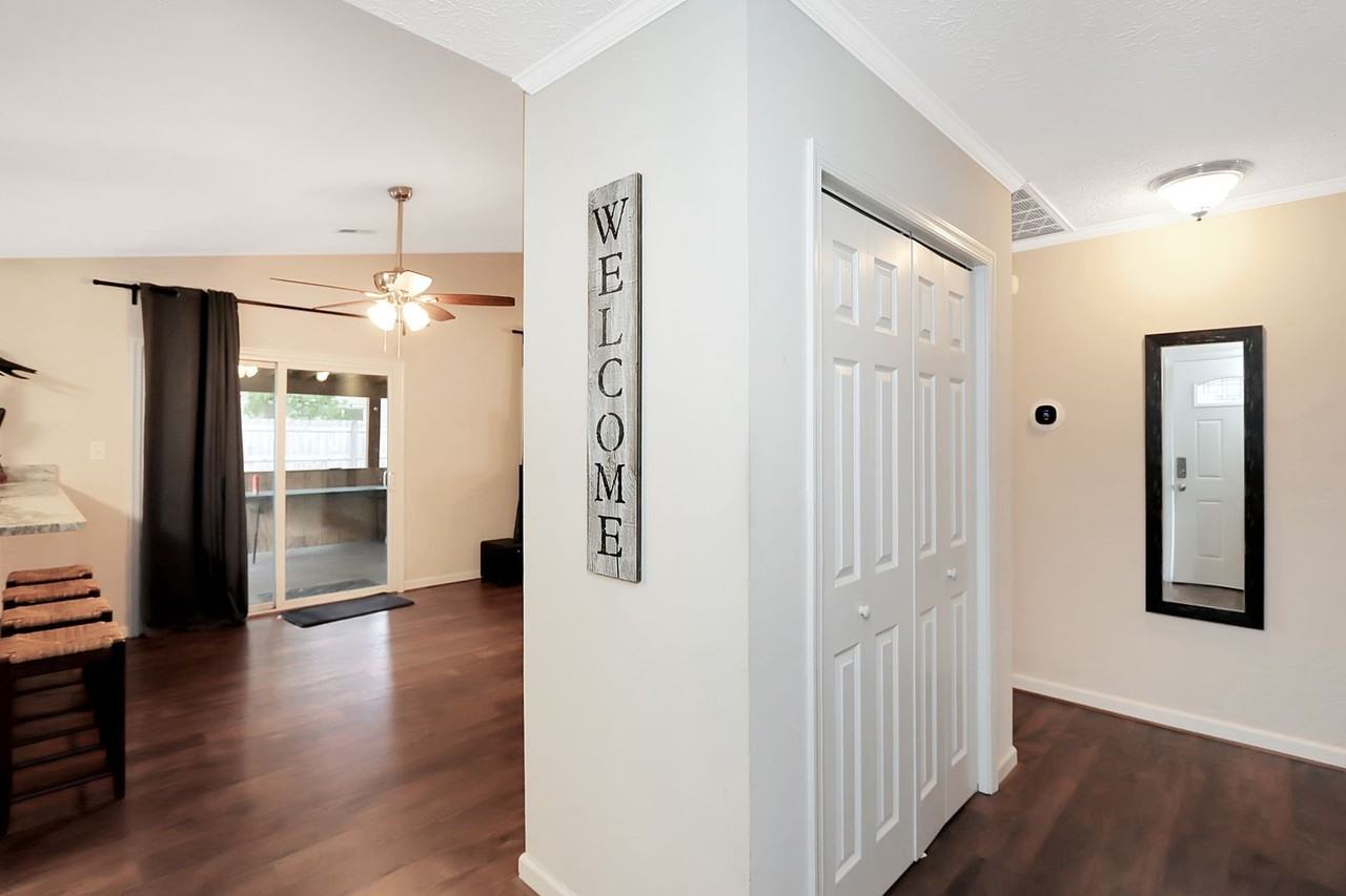 36 Sanlun Lakes Dr - Photo 5 of 23
