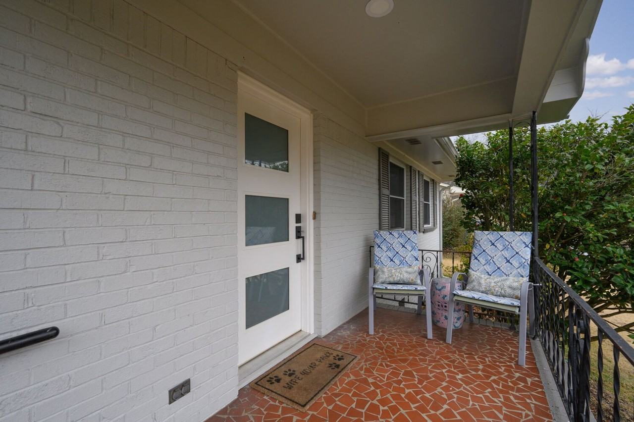 1209 50th St S - Photo 2 of 37